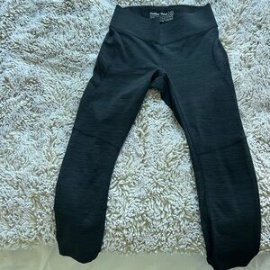 Black Athletic Capri Leggings